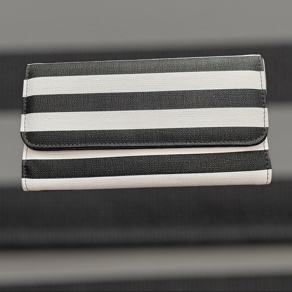Kut From The Kloth Wallet